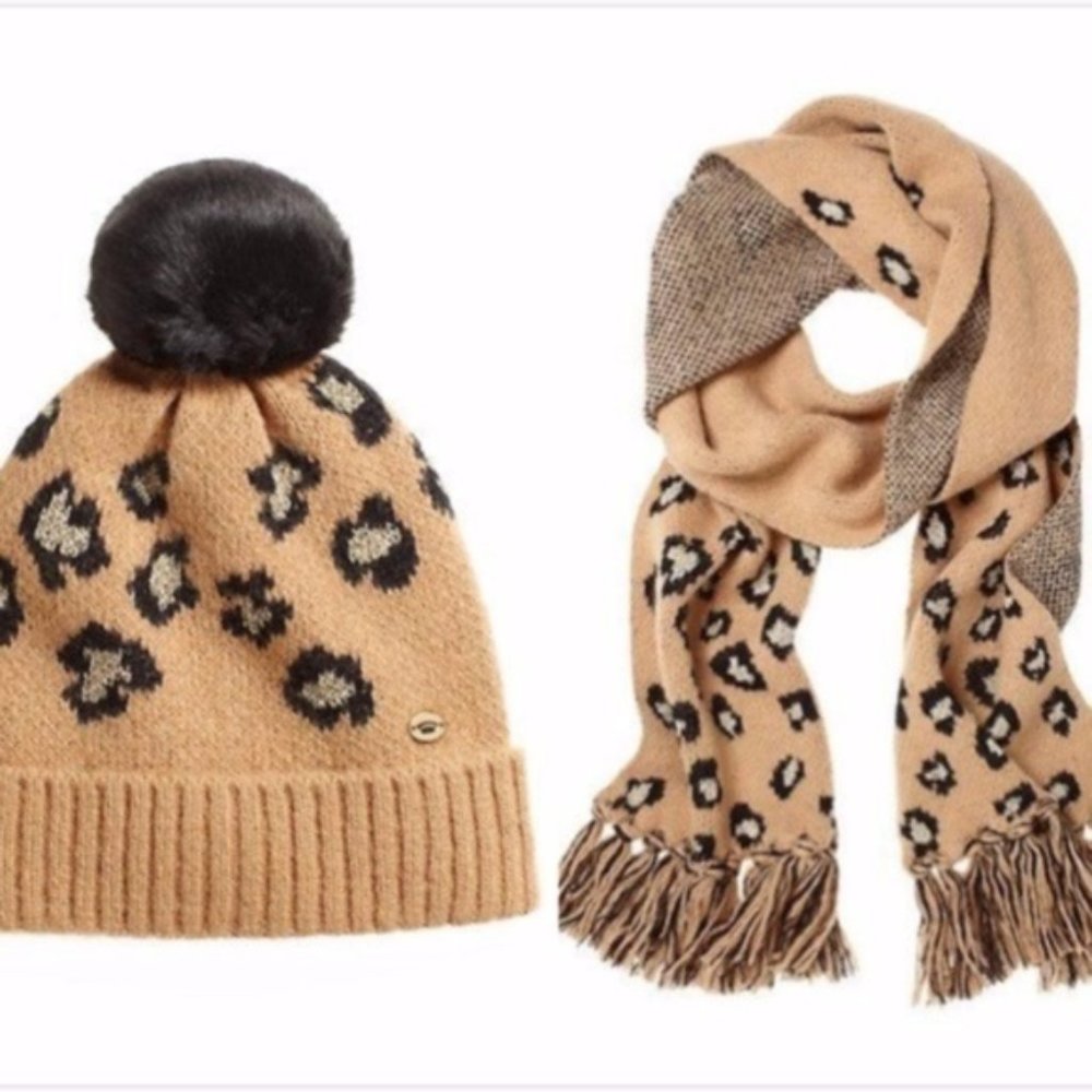 Juicy Couture Leopard intarsia Beanie Scarf